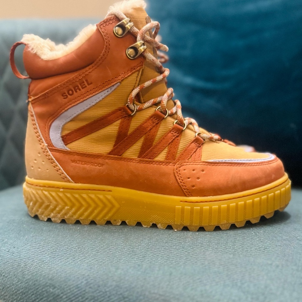 Sorel Tan & Pink Cutee Fur Lined Winter Boots
